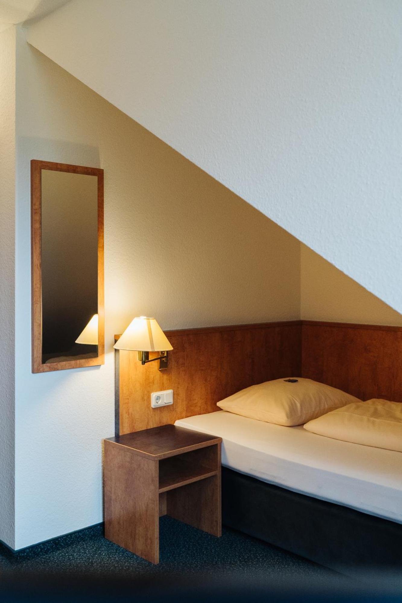 Hotel Stadt Gehrden Gehrden  Екстериор снимка
