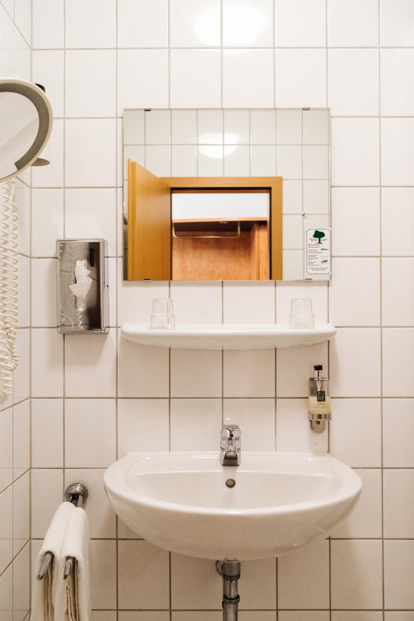 Hotel Stadt Gehrden Gehrden  Екстериор снимка